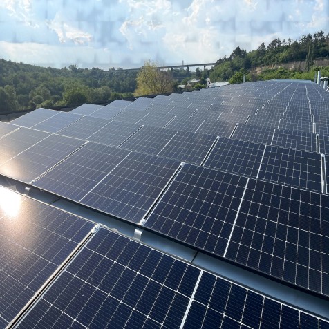 نظام الطاقة الشمسية BLUESUN بقدرة 500 كيلو وات في بلغاريا
        