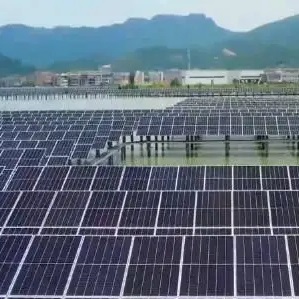 أول محطة طاقة كهروضوئية مكملة من Chaoguang في الصين متصلة بالشبكة لتوليد الطاقة
