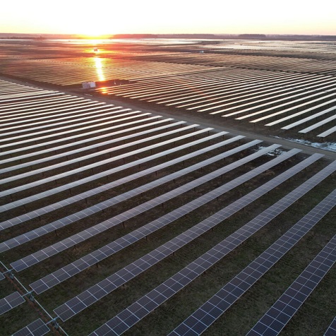 أكبر مجمع للطاقة الشمسية في ولاية أوهايو ينشط مرحلته الأولى
        