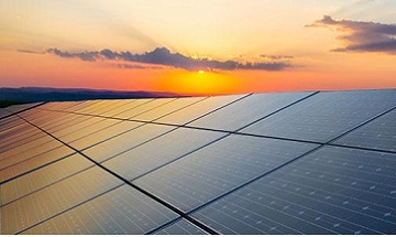 تركيب أنظمة الطاقة الشمسية والتخزين الزراعي التي تم تشغيلها في أواهو